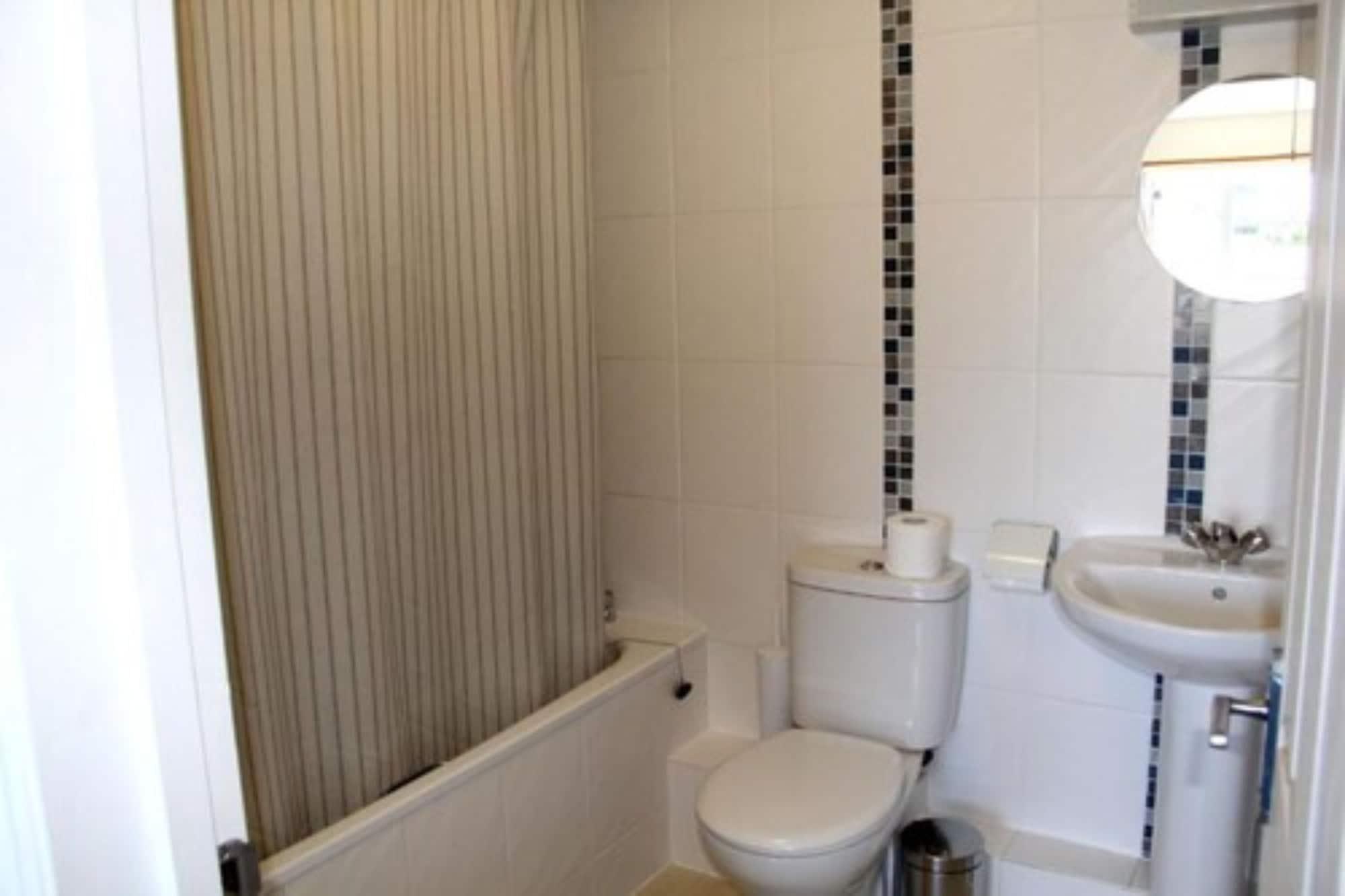 Abbey Court Hotel Saint Peter Port Εξωτερικό φωτογραφία